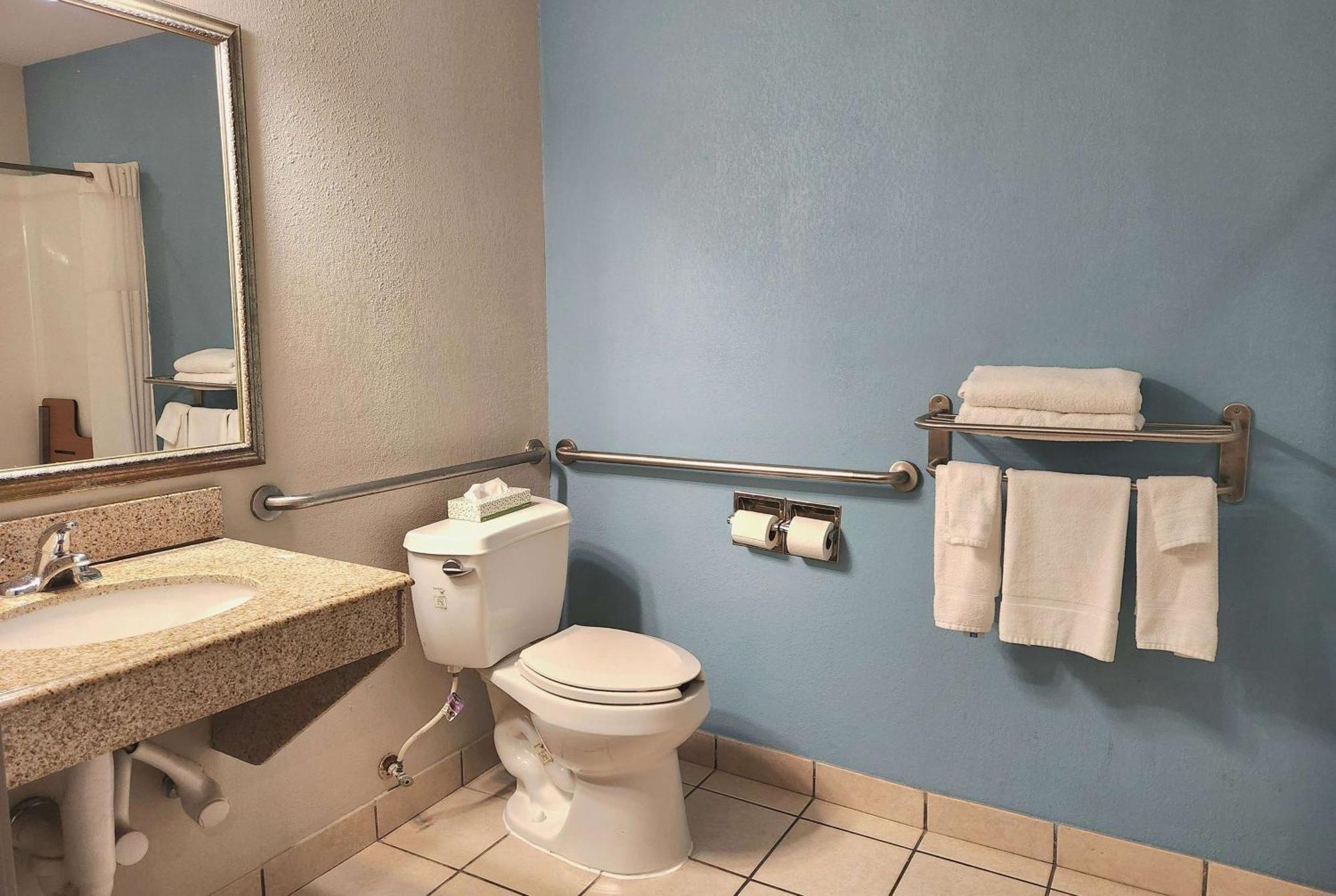 Days Inn & Suites By Wyndham Thibodaux Εξωτερικό φωτογραφία