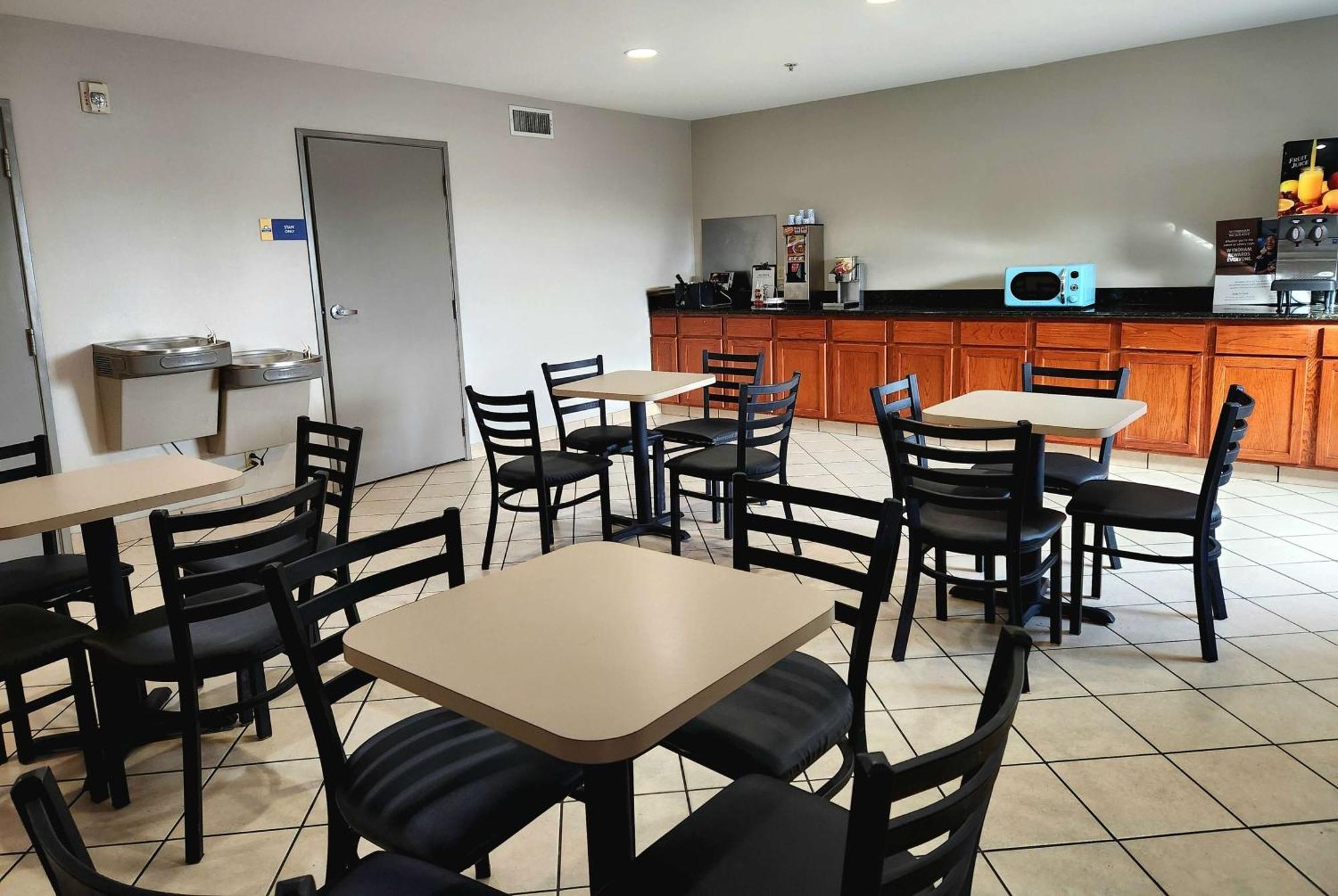 Days Inn & Suites By Wyndham Thibodaux Εξωτερικό φωτογραφία